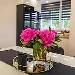M&f Luxury דירה זאדאר